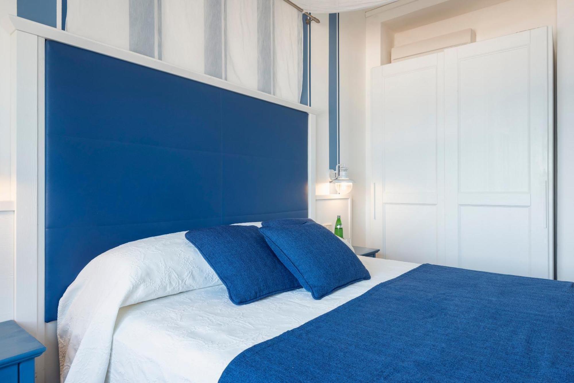 Standard King Room Sea View